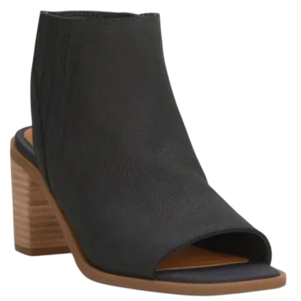LUCKY BRAND Black Leather Block Heel Sandal Peep Toe Size 7.5 NEW
